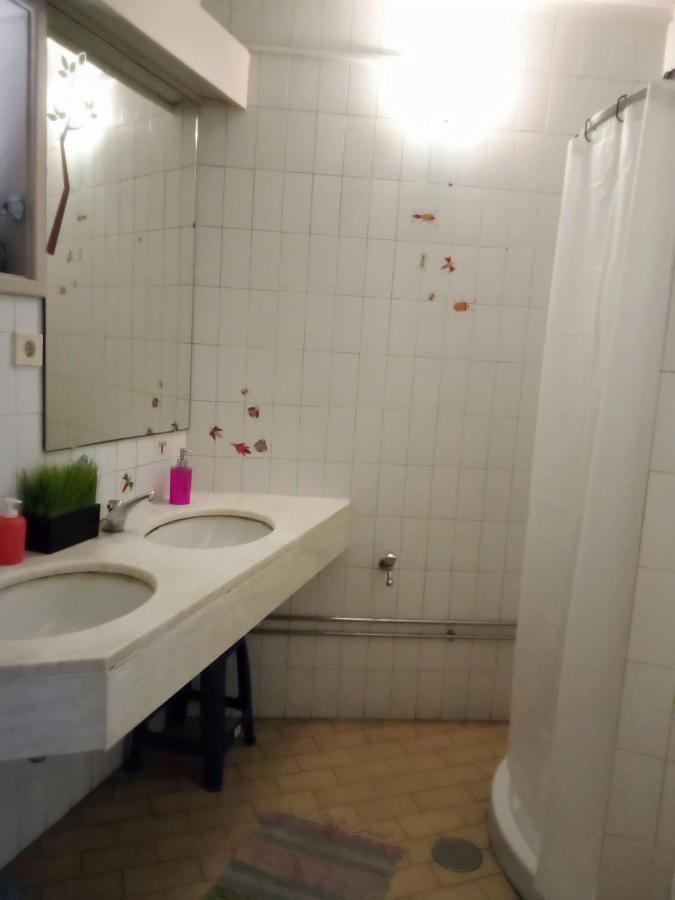 City Drops Hostel Batalhaprivate Room Porto Exterior photo
